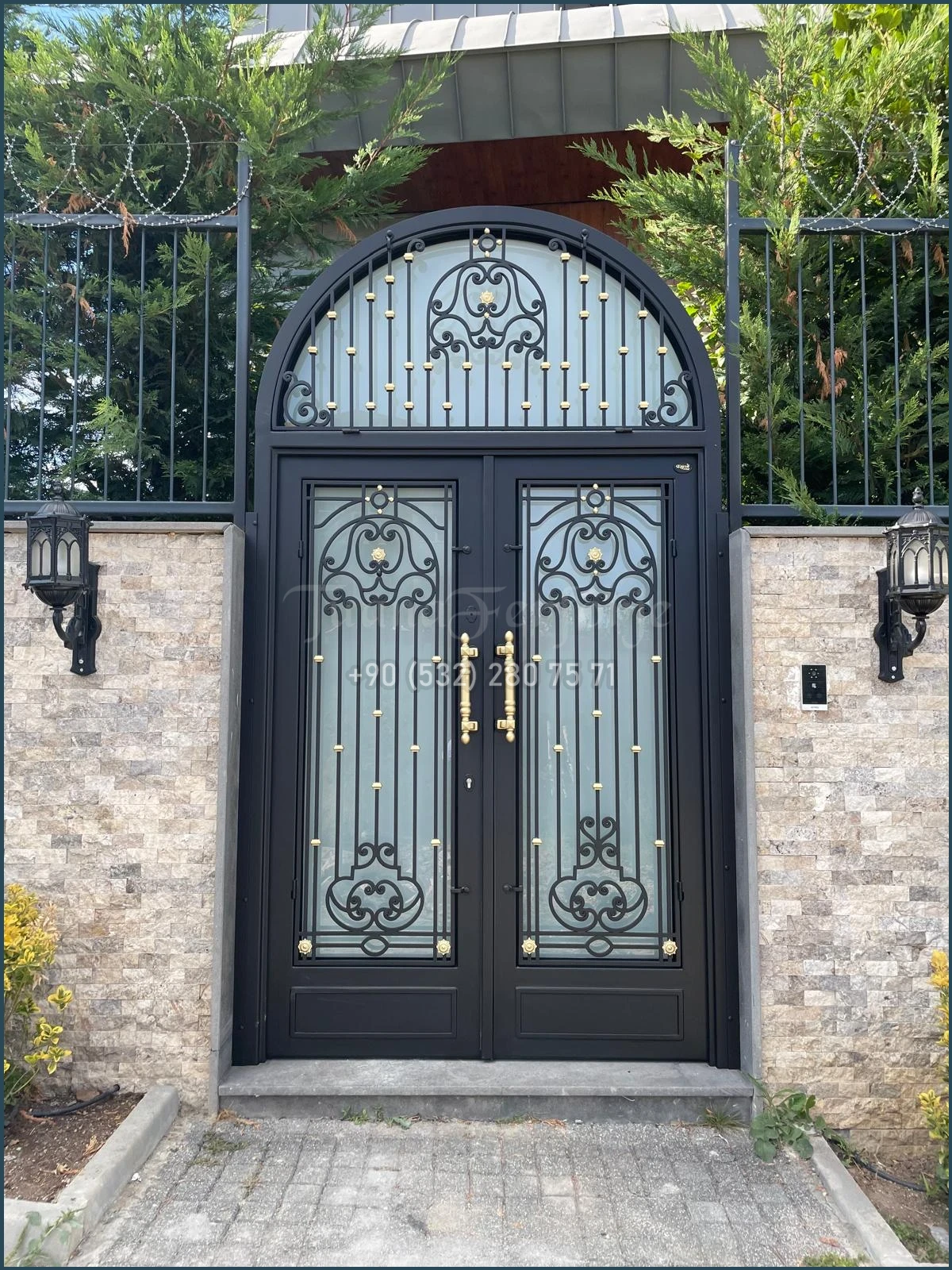 Bahçe Kapısı Seçerken Dikkat Etmeniz Gereken 6 Altın Kural